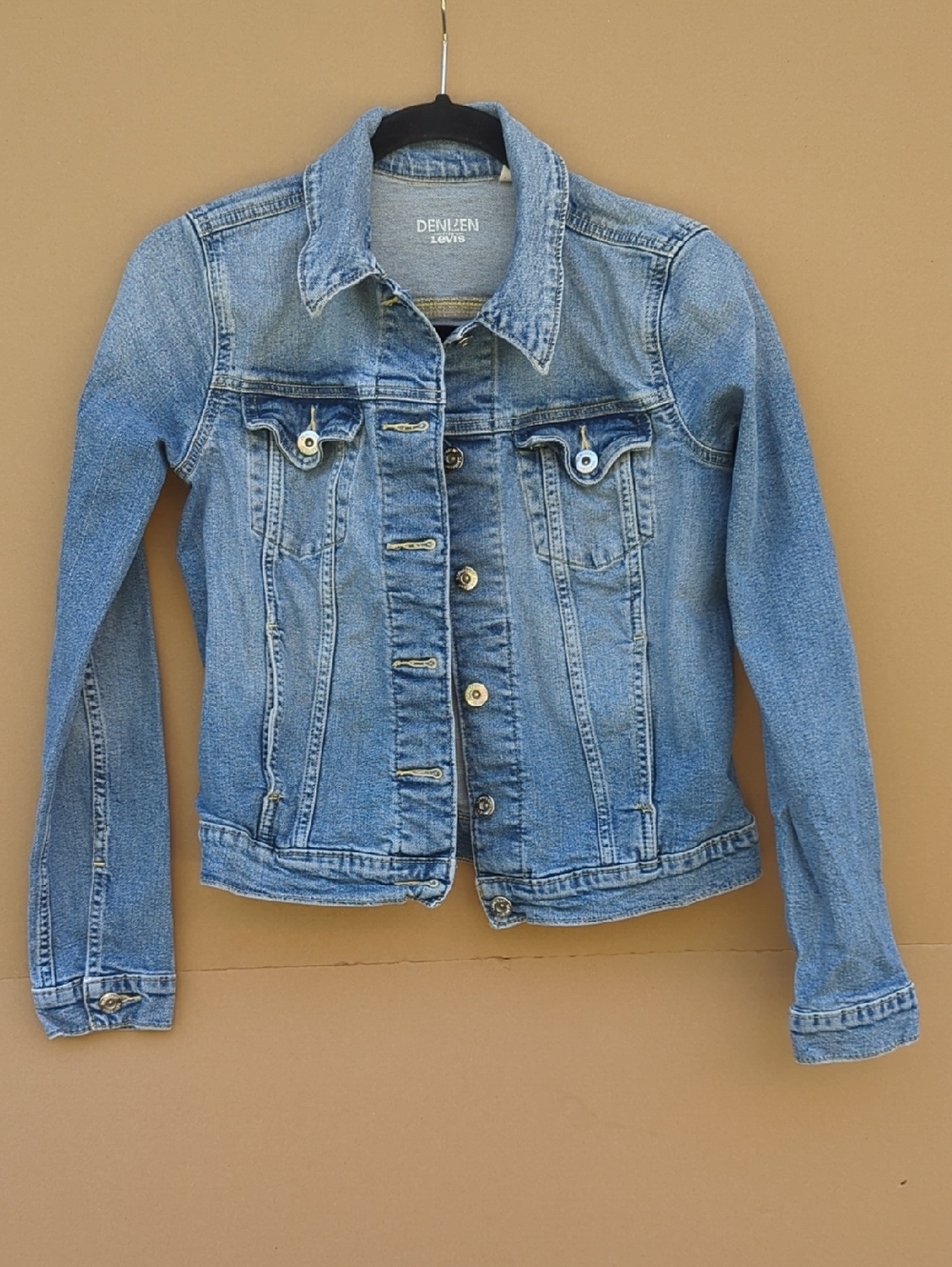 Denizen from Levi's Light Blue Jean Jacket Small Cotton Button Down Collared